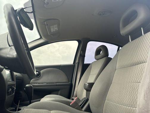 2007 Saturn Ion 2