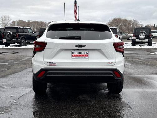 2025 Chevrolet Trax FWD 1RS