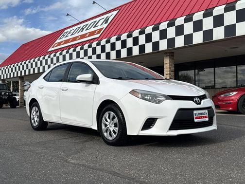 Super White 2015 Toyota Corolla L
