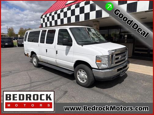 Oxford White 2013 Ford E350 Super Duty XLT