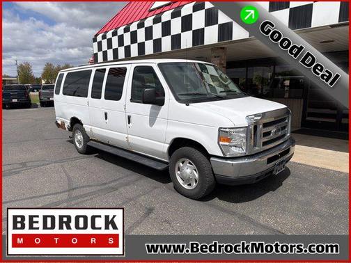 Oxford White 2013 Ford E350 Super Duty XLT