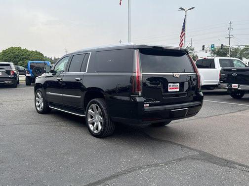 2020 Cadillac Escalade ESV Luxury