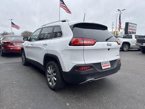 Bright White Clearcoat 2018 Jeep Cherokee Limited