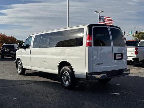 2017 Chevrolet Express 3500 LT
