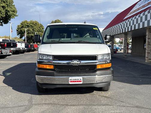 2017 Chevrolet Express 3500 LT