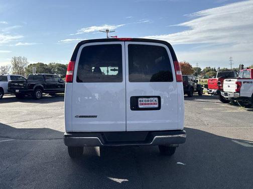 2017 Chevrolet Express 3500 LT