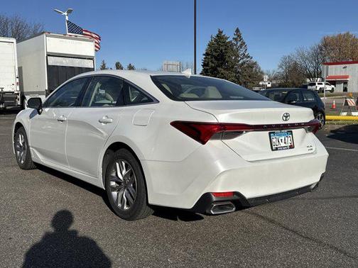 2021 Toyota Avalon XLE