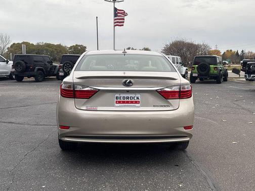 2013 Lexus ES 300h Base