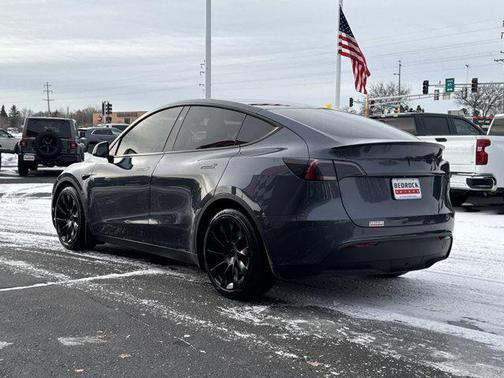 2023 Tesla Model Y Long Range Dual Motor All-Wheel Drive