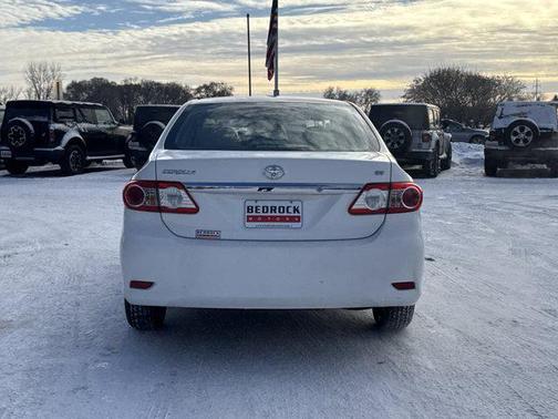 2011 Toyota Corolla LE