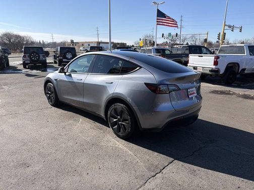 2025 Tesla Model Y Long Range Dual Motor All-Wheel Drive