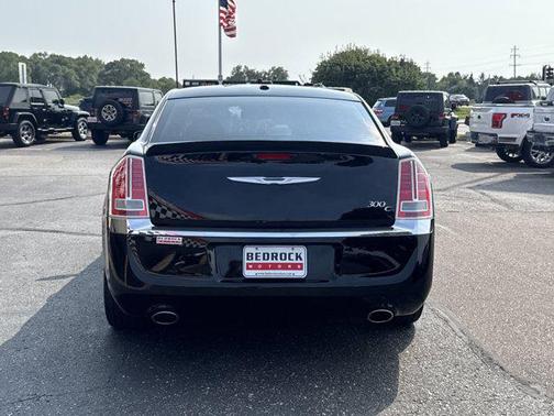 2012 Chrysler 300C Base