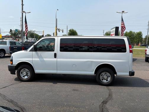 Summit White 2022 Chevrolet Express 2500 LT