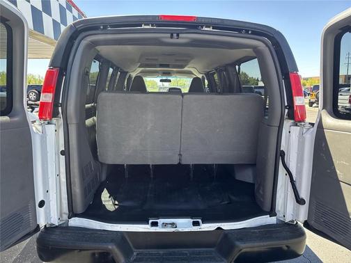 Summit White 2022 Chevrolet Express 2500 LT