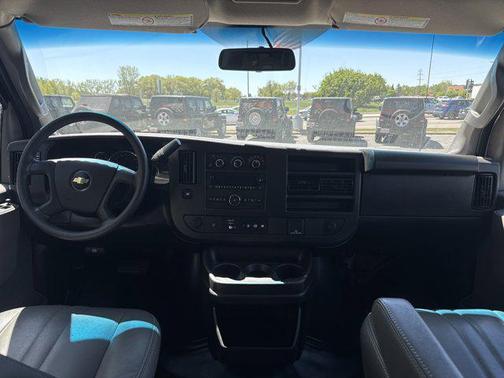 Summit White 2022 Chevrolet Express 2500 LT