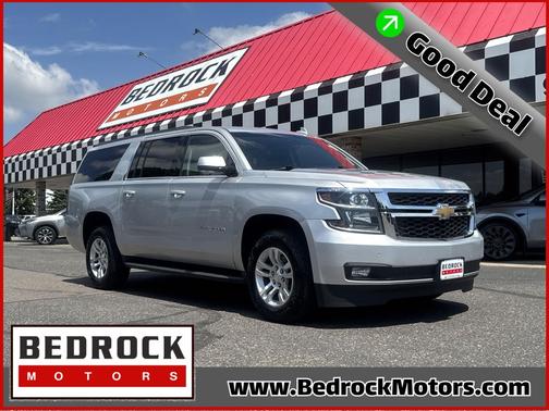 Silver Ice Metallic 2019 Chevrolet Suburban LT