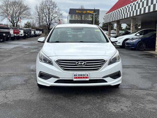 Quartz White Pearl 2015 Hyundai SONATA SE