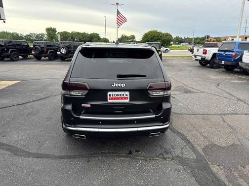 2017 Jeep Grand Cherokee Summit