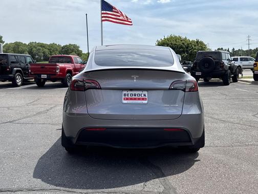 Quicksilver 2025 Tesla Model Y Performance Dual Motor All-Wheel Drive