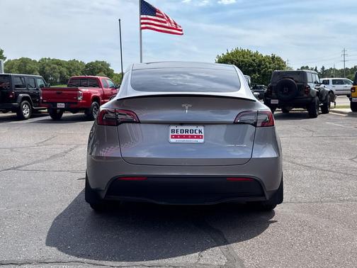 Quicksilver 2025 Tesla Model Y Performance Dual Motor All-Wheel Drive