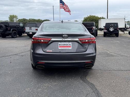 Magnetic Gray Metallic 2018 Toyota Avalon Limited