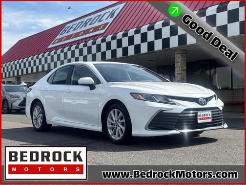 White 2022 Toyota Camry LE