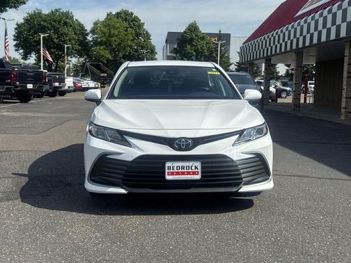 White 2022 Toyota Camry LE