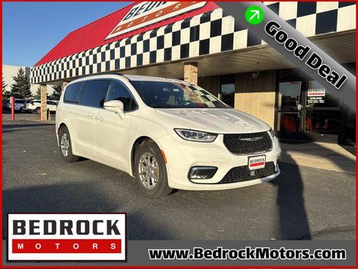 2022 Chrysler Pacifica Touring