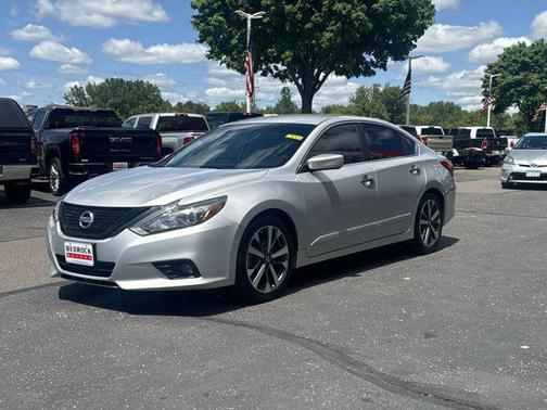 2016 Nissan Altima 2.5 SR