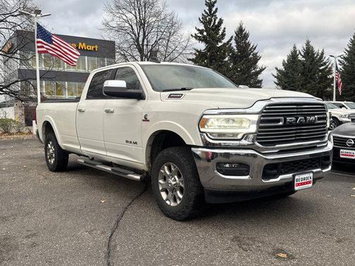 2019 RAM 3500 Laramie Crew Cab 4x4 8' Box