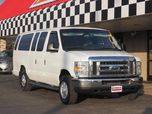 2013 Ford E350 Super Duty XLT