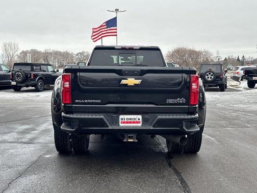 2022 Chevrolet Silverado 3500 High Country