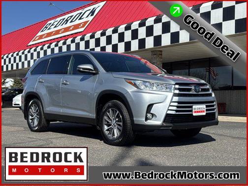 Celestial Silver Metallic 2019 Toyota Highlander XLE