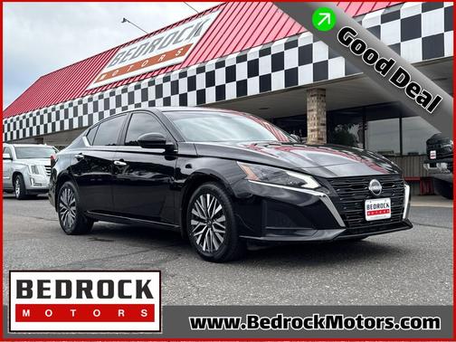 Super Black 2023 Nissan Altima 2.5 SV