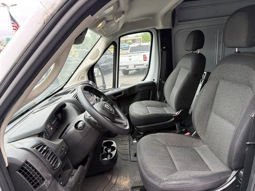 Bright White Clearcoat 2023 RAM ProMaster 2500 High Roof