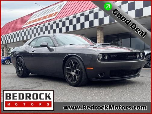 Granite Pearlcoat 2016 Dodge Challenger R/T