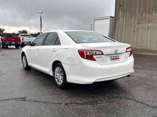 2014 Toyota Camry LE