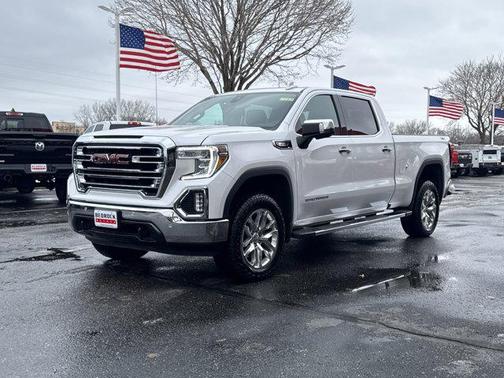 2022 GMC Sierra 1500 SLT