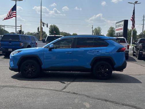 2020 Toyota RAV4 XLE
