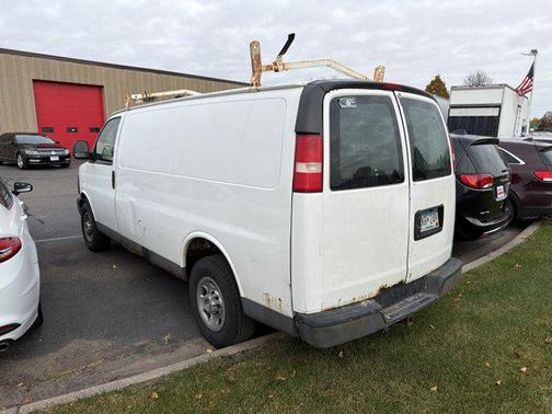 2009 Chevrolet Express 2500 Base