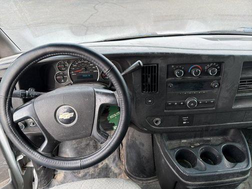 2009 Chevrolet Express 2500 Base