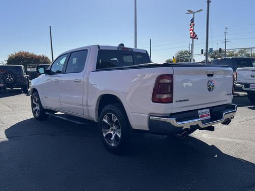 Ivory White Tri-Coat Pearlcoat 2019 RAM 1500 Laramie