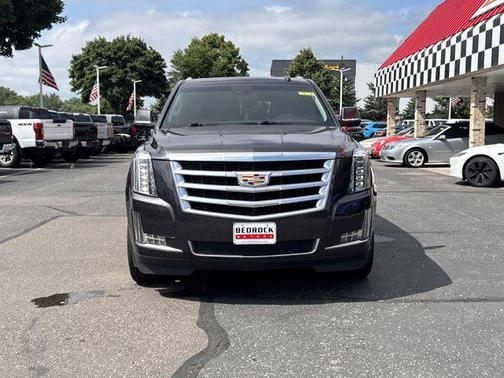 2017 Cadillac Escalade Luxury