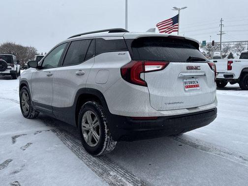 2022 GMC Terrain SLE