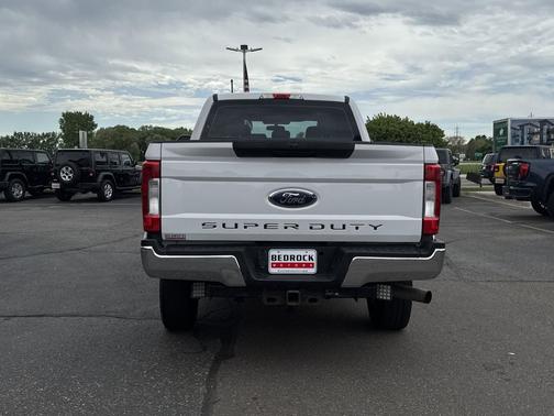 Oxford White 2018 Ford F-250 XL