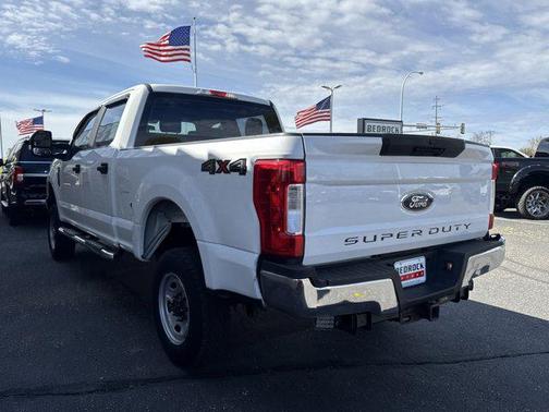 Oxford White 2018 Ford F-250 XL