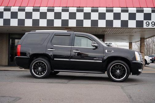 2012 Cadillac Escalade Luxury