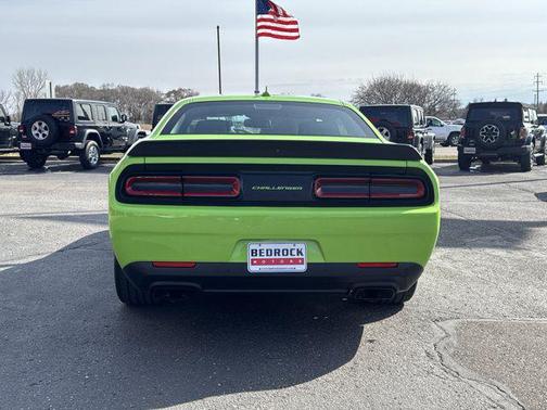 Sublime Pearl Coat 2015 Dodge Challenger SRT Hellcat