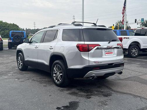 2017 GMC Acadia SLT-1