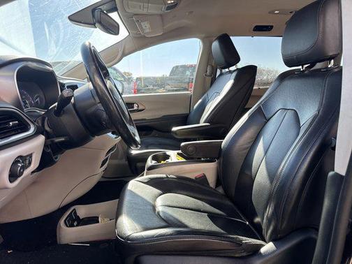 2020 Chrysler Pacifica Touring-L Plus